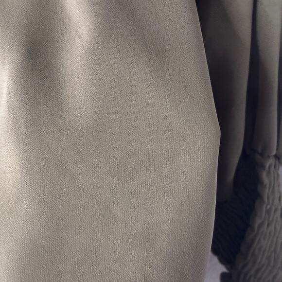 MISA Los Angeles Women’s Ruffle Off Shoulder Blouse Olive Green Size Small - Picture 14 of 16